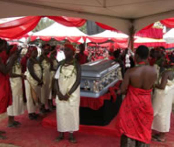 Thousands throng Nii Amugi’s funeral